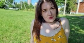 Gạ địt em gái xinh dâm trong chuyến đi xa